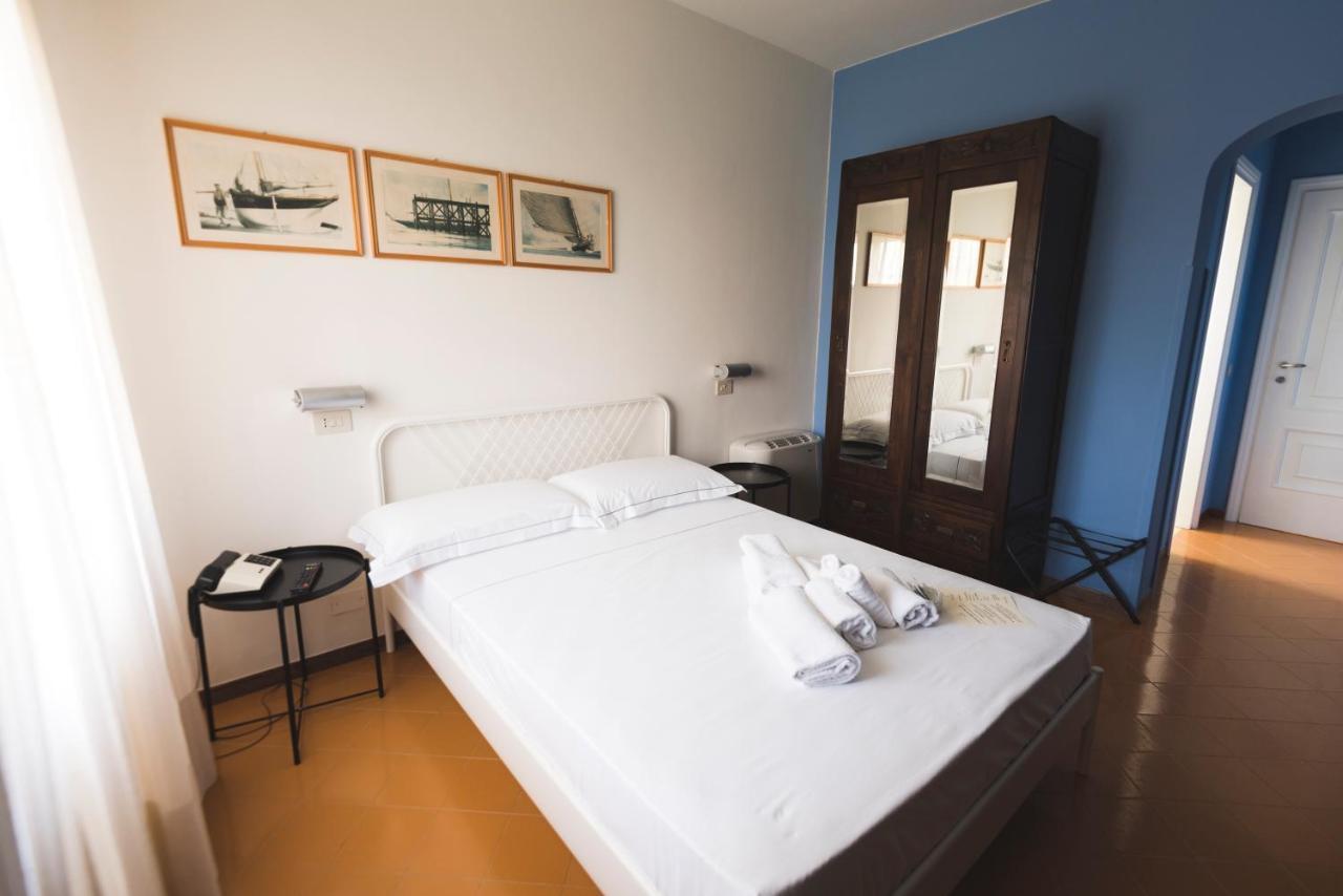 Mami Sabaudia Hotel Kültér fotó