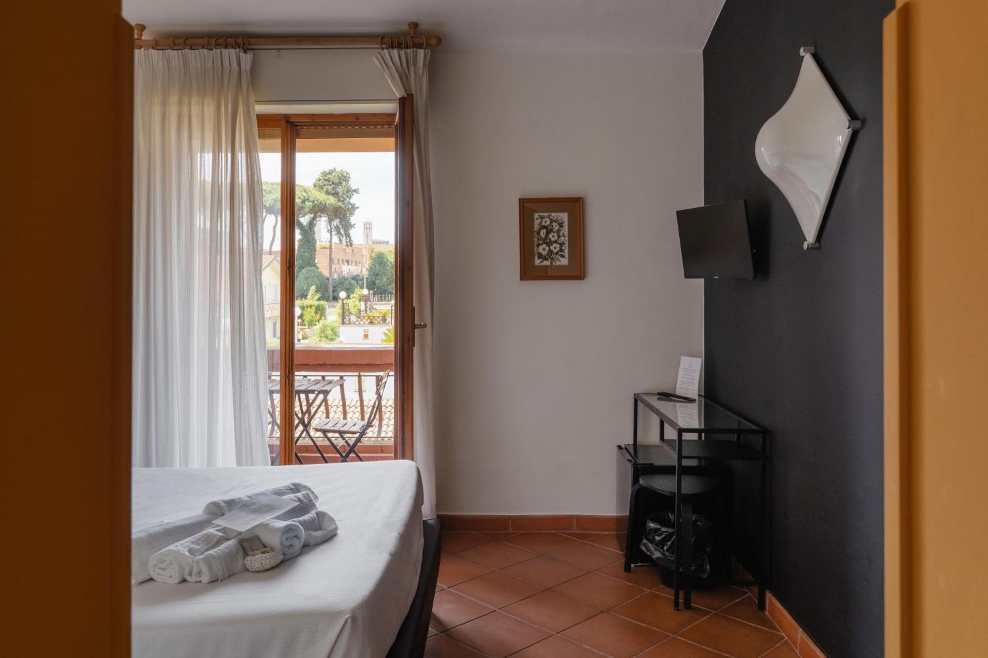 Mami Sabaudia Hotel Kültér fotó
